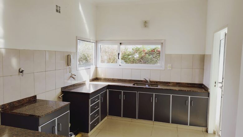 Inmobiliaria Tomás Acosta